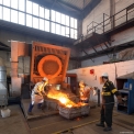 Feramo foundry, work at the induction furnace