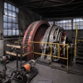 Tube rolling mill, engine drive